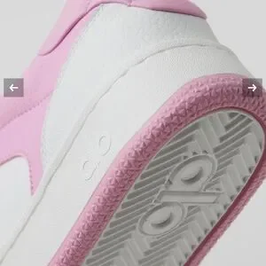 関税込【Alo Yoga】Alo Recovery Mode Sneaker 限定カラー 関税込【Alo Yoga】Alo Recovery Mode Sneaker 限定カラー (ALO